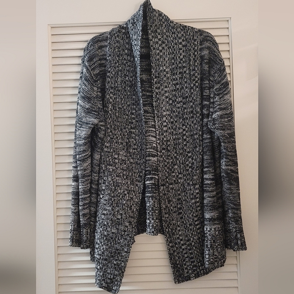 Due Time Maternity - Black/White W Silver Metallic Threads Open Cardigan Sweater
